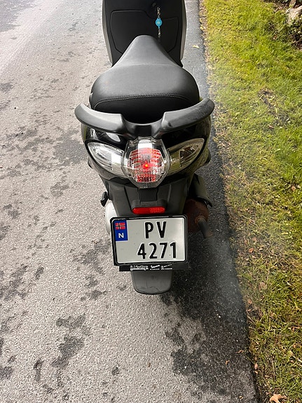 Piaggio Fly 50 4 of 19