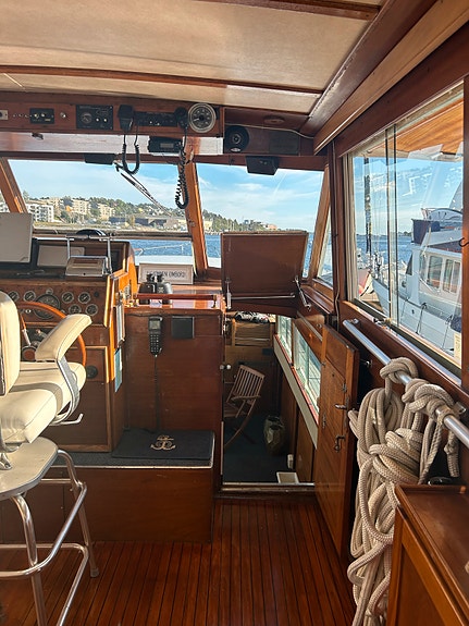 Chris Craft Constellation 57 ‘Antares’ 2 of 5