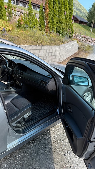 BMW 525d 14 of 16