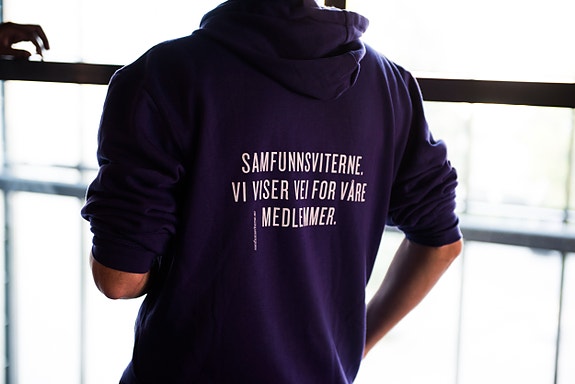 Samfunnsviterne er den største fagforeningen for alle som har studert eller studerer innenfor en samfunnsvitenskapelig eller humanistisk fagretning.