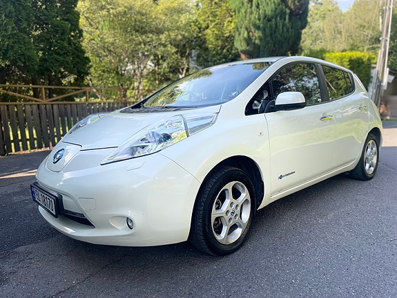 Nissan Leaf 2 of 14
