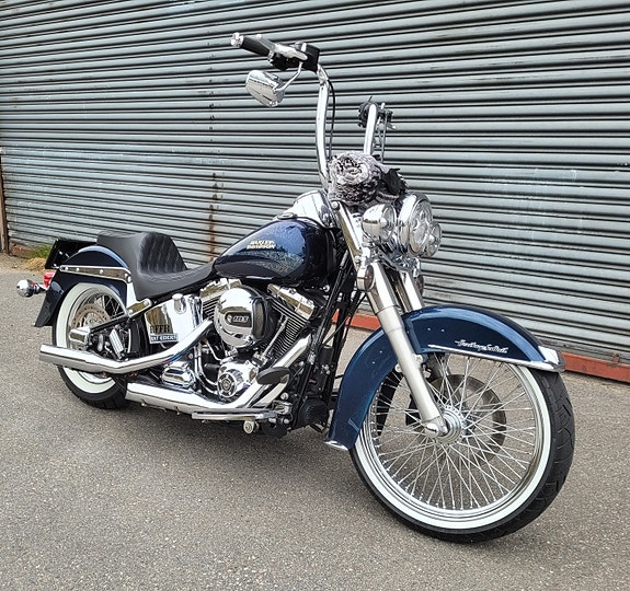 Harley-Davidson Heritage Softail 7 of 12