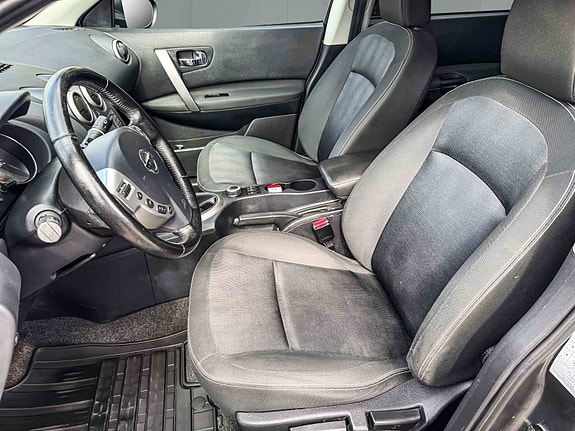 Nissan Qashqai+2 8 of 12