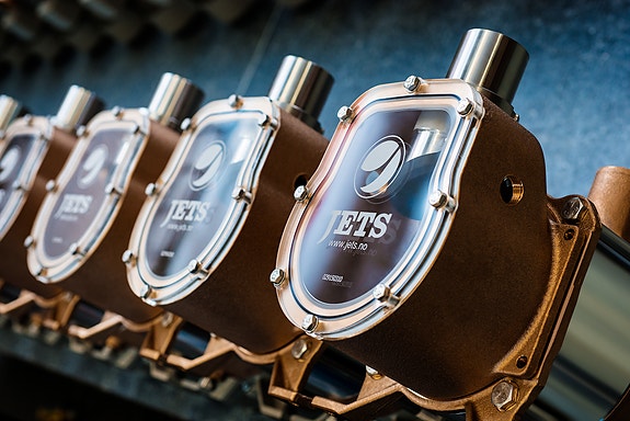 Utvikling, bærekraft og teknologi er kjernen i vår forretningsfilosofi.