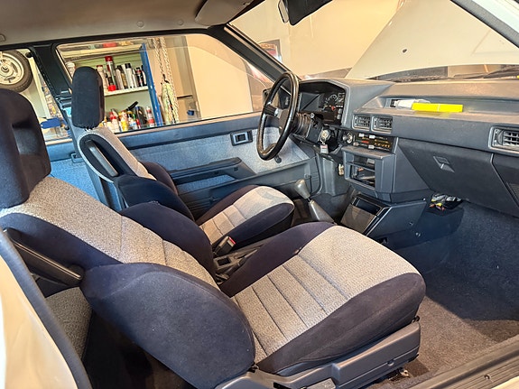 Toyota Corolla 12 of 30
