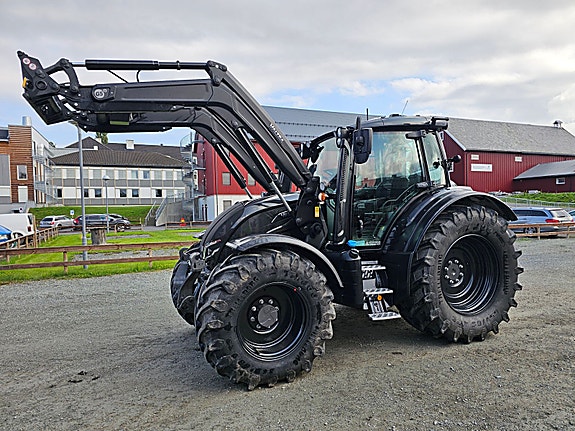 Valtra N175 2024, kr 1 990 000,-