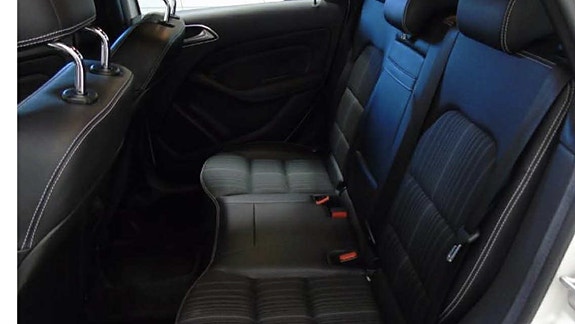 Mercedes-Benz B180 7 of 12