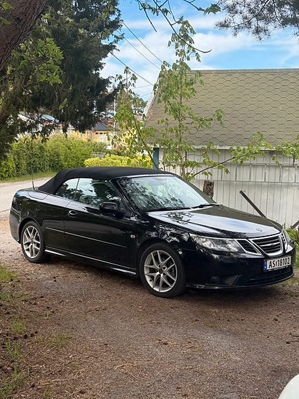 Saab 9-3 2 of 5