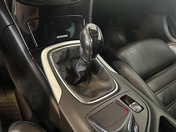 Opel Insignia 15 of 19