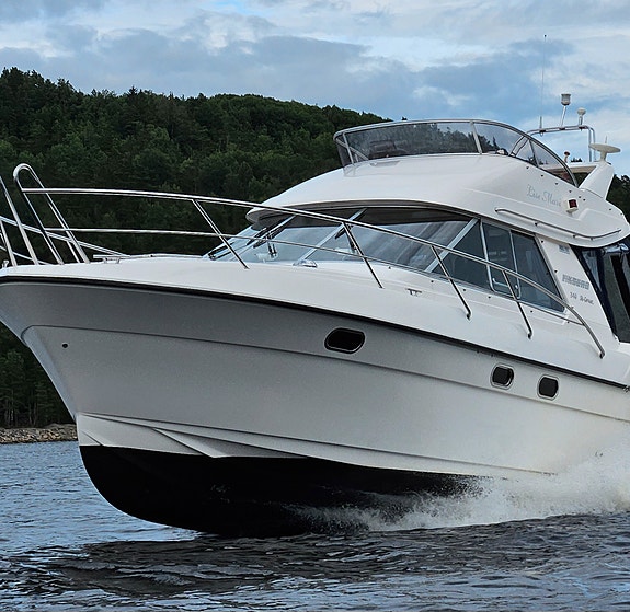 Viksund St. Cruz 310 Flybridge - Yanmar 315 hk (2011) - aksling 5 of 5