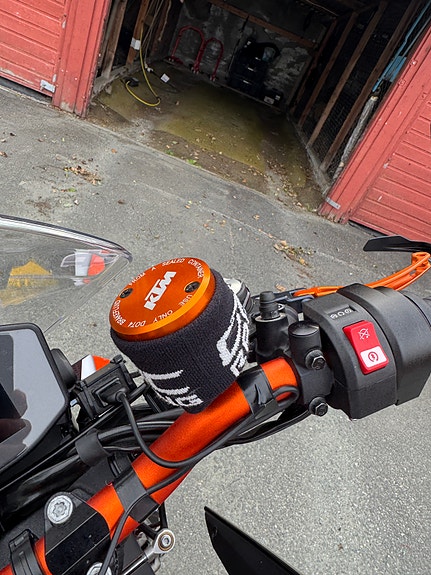 KTM Norges Råeste Duke 890 R 11 of 29