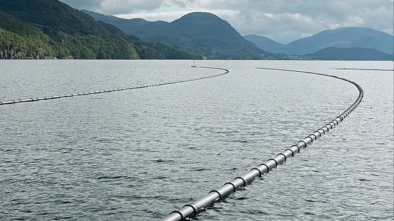 Fra sjøanlegget i Hustadvika.