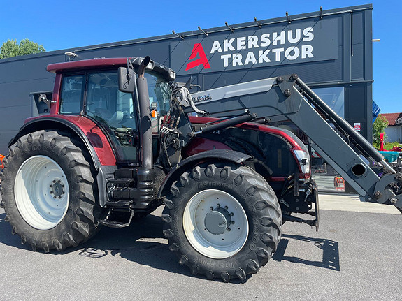 Valtra T213 NY PRIS 2013, kr 650 000,-