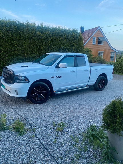 Dodge RAM 14 of 28