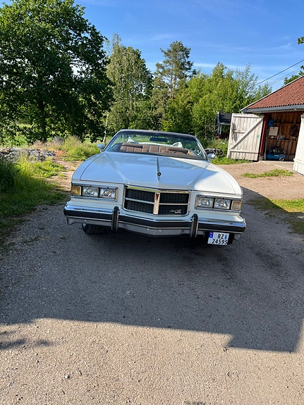 Pontiac 3 of 5