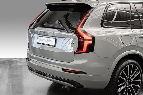 Volvo XC90 6 of 26