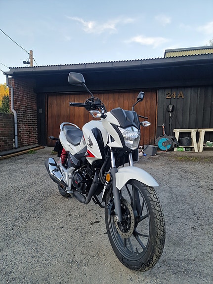 Honda CBF 2 of 5