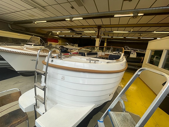 Marex 210 Duckie 5 of 5