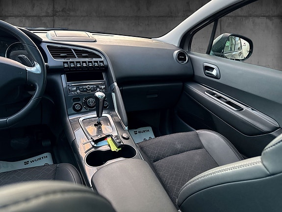 Peugeot 3008 25 of 30