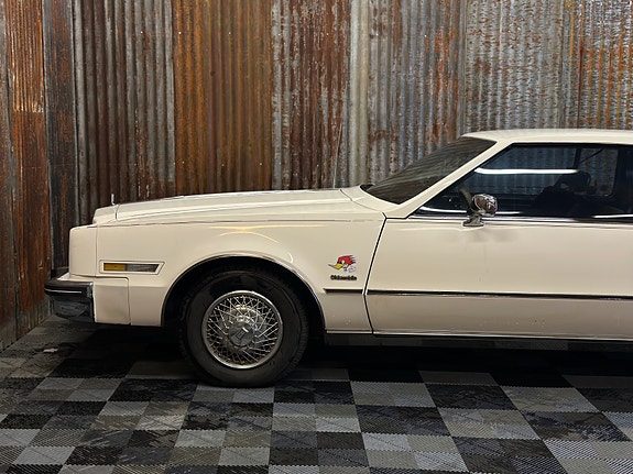 Oldsmobile 17 of 30