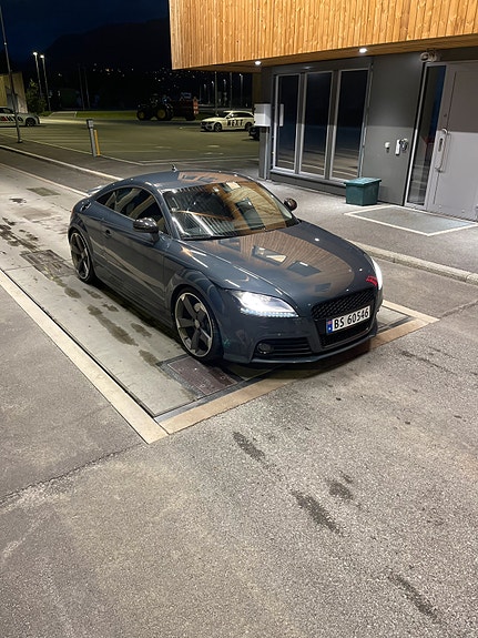 Audi TTS 16 of 22
