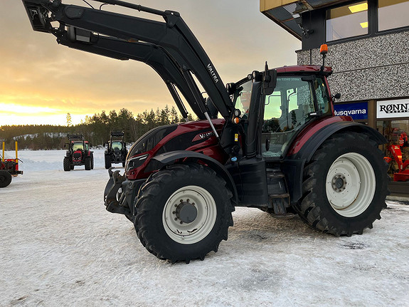 Valtra T234Direct 2017, kr 1 025 000,-