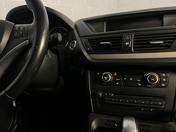 BMW X1 20 of 28