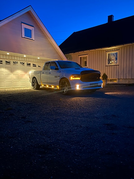 Dodge RAM 2 of 28