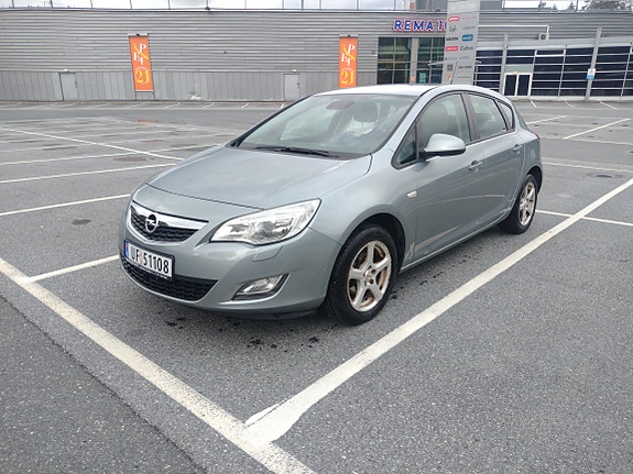 Opel Astra 3 of 30