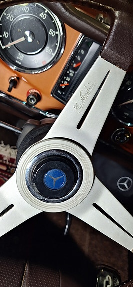Mercedes-Benz SL-Klasse 12 of 12