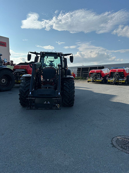 Valtra N174Dst med lav timestand, laster og 1 års bruktforsikring! 2018, kr 1 069 000,-
