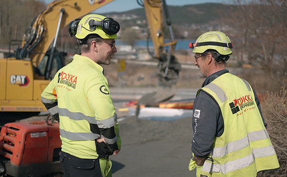 Samhold og humor på arbeidsplassen er viktig.