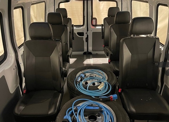 Maxus ev80 16 of 20