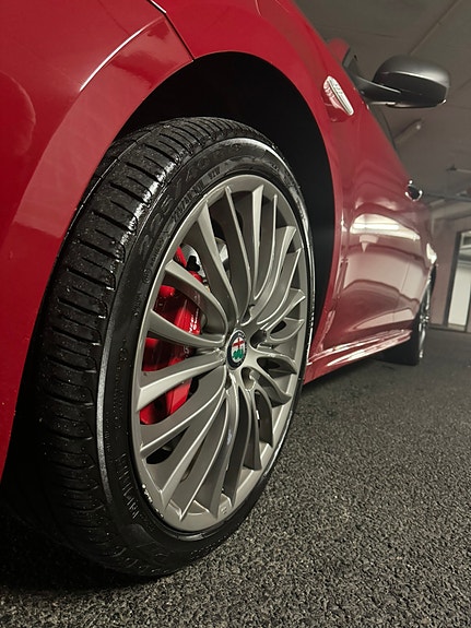 Alfa Romeo Giulietta 5 of 5