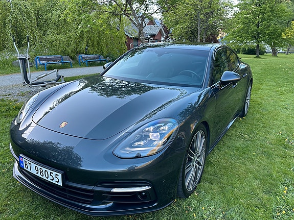 Porsche Panamera 9 of 30
