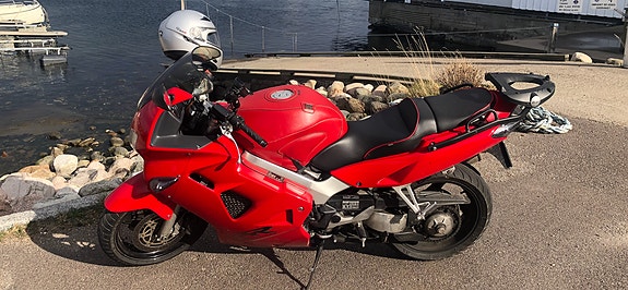 Honda VFR 800 3 of 13