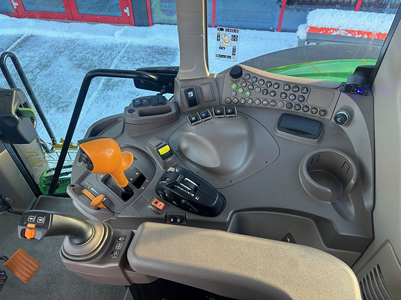 John Deere 6155M 2024, kr 1 549 000,-
