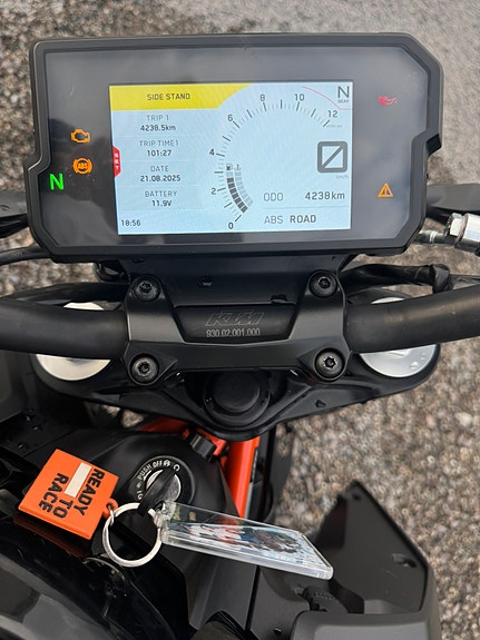KTM 125 Duke 4 of 30