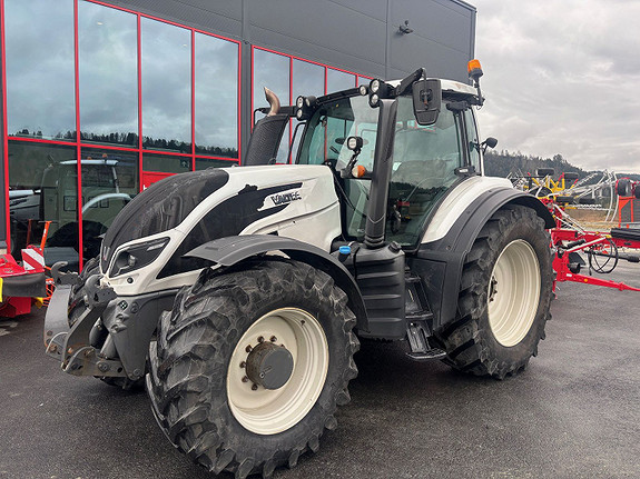 Valtra T214D 2015, kr 699 000,-