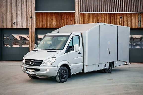 Mercedes-Benz Sprinter 22 of 23