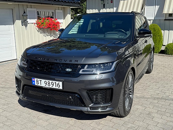 Land Rover Range Rover Sport 2 of 23