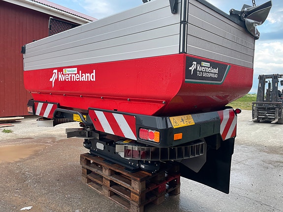 Kverneland TLX Geospread 2 of 6