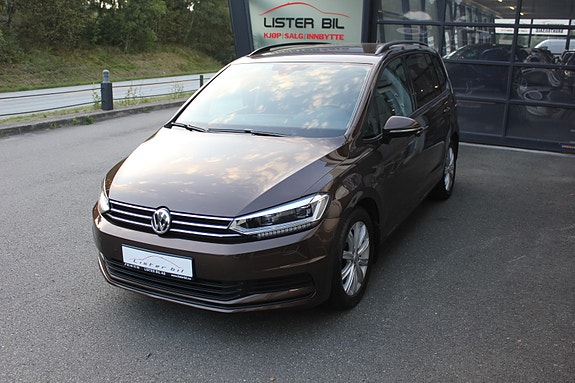 Volkswagen Touran 7 of 29