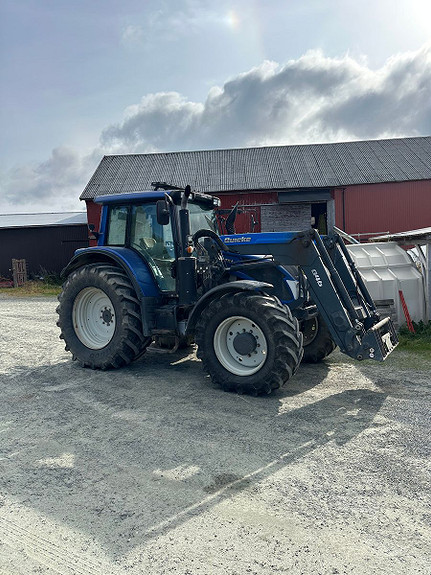 Valtra N163D Lite timer! 2014, kr 699 000,-