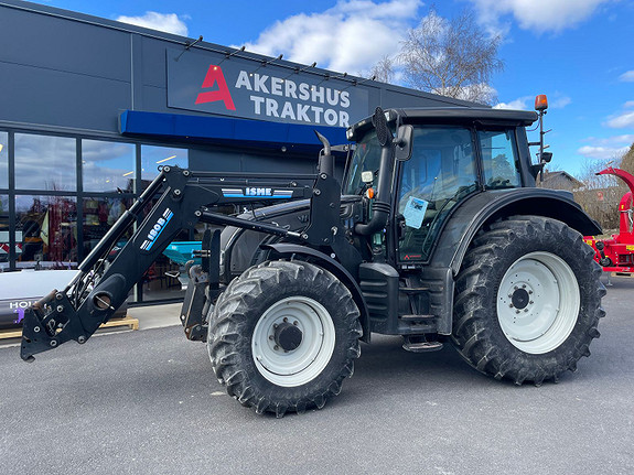 Valtra N142 Versu 2011, kr 575 000,-