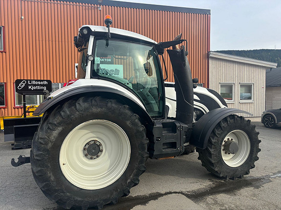 Valtra T214D 2015, kr 769 000,-