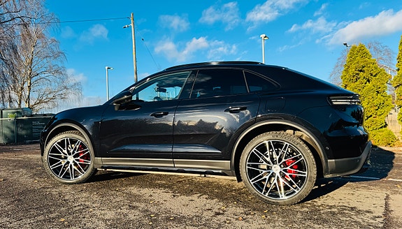 Porsche Macan 5 of 30