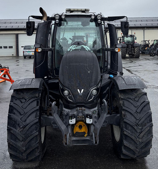 Valtra T174 Direct, Fronthydraulikk og pto, vinterpakke 2017, kr 859 000,-