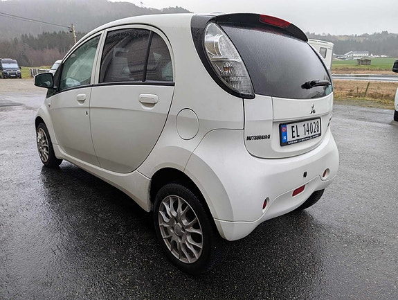Mitsubishi i-Miev 5 of 10