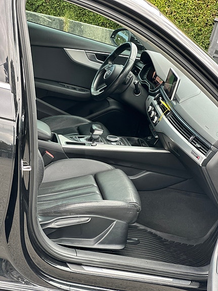 Audi A4 22 of 25